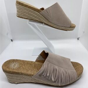 🍍 Size 7UGG Womens Dane Espadrille Wedge Slide Sandals Shoes Suede Fringe Beige